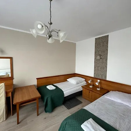 Victoria Hotel 2*